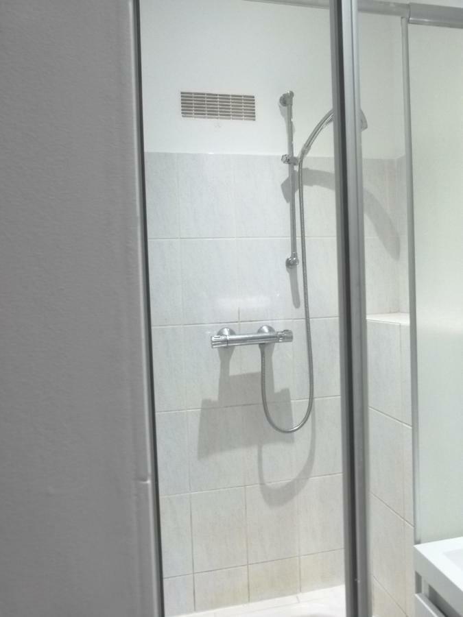 Apartament Studio Calme, Lumineux, Wifi, 1.5 Km Du Front De Mer Saint-Nazaire  Zewnętrze zdjęcie